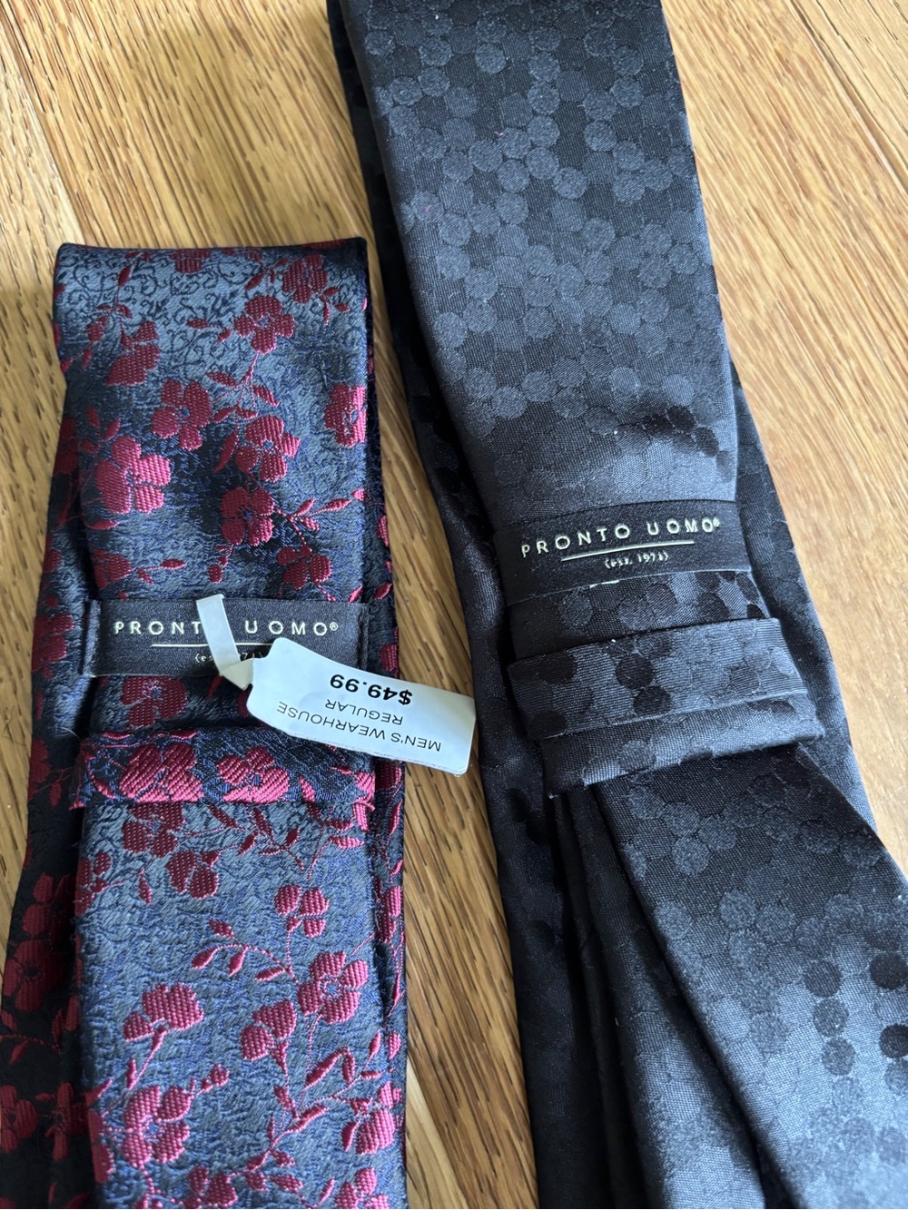Pronto Uomo lot of 2 ties